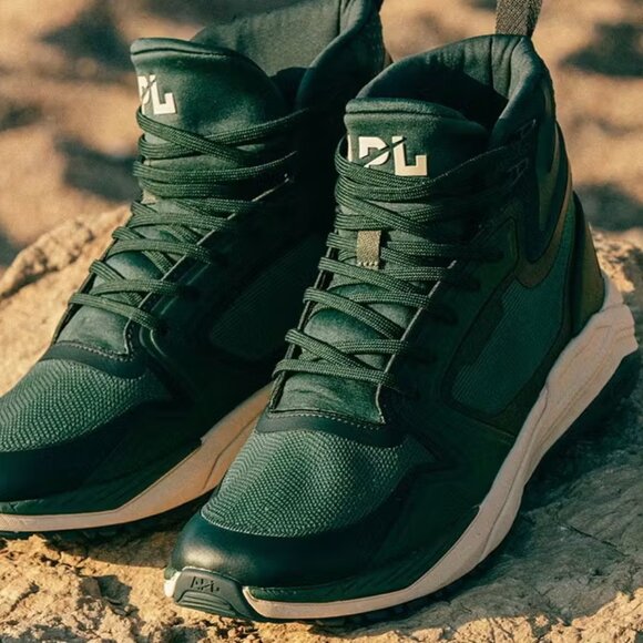 APL Womens Techloom Defender Sneakers, Green, Lightly Used, Size 7 - Picture 3 of 11